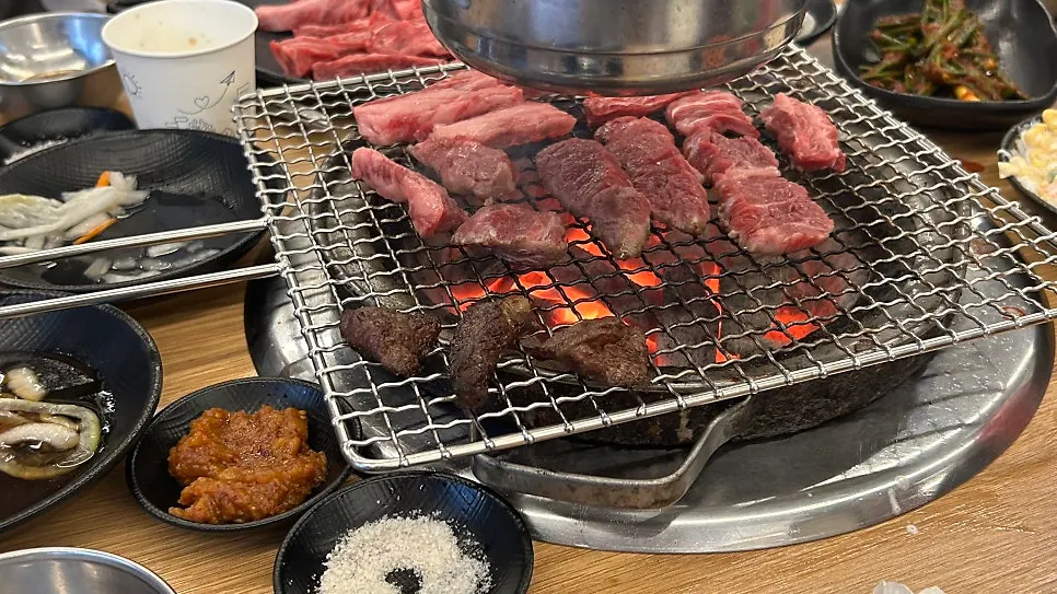구운 갈빗살 한 점