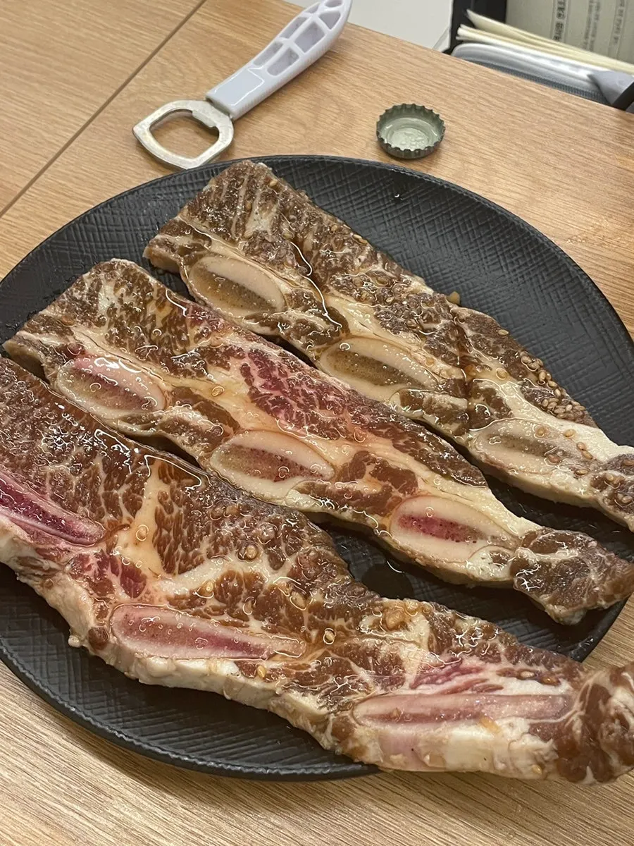 수제양념 LA갈비 한접시 300g