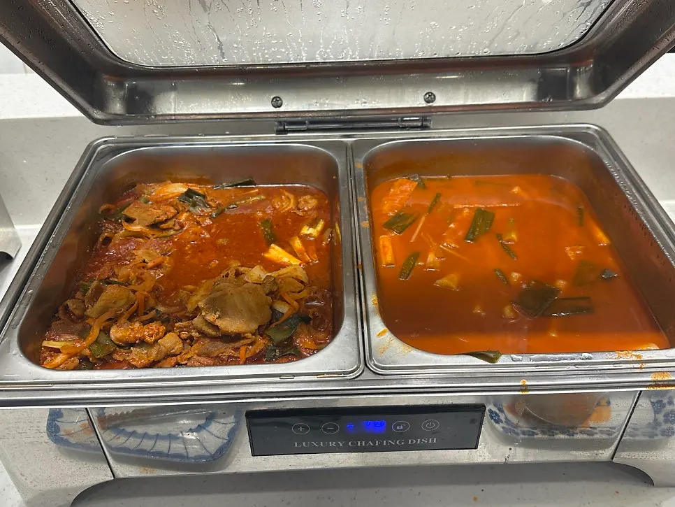 Side dish corner at the self-serve bar