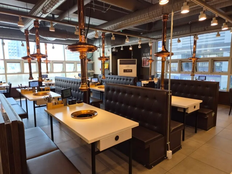 Spacious, clean dining hall seating