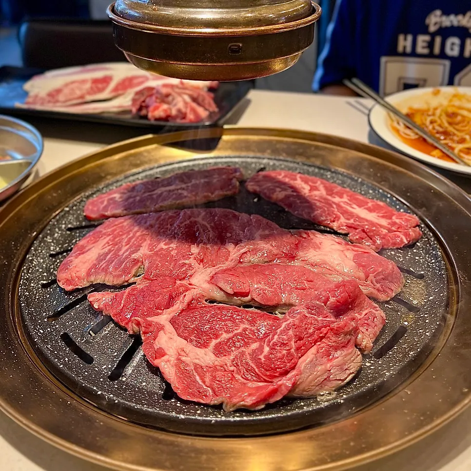 식사 마무리로 즐긴 아이스크림