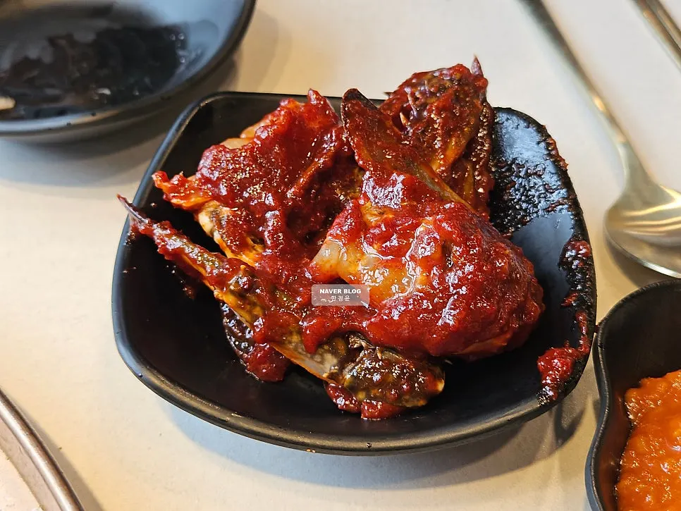 유료 리필 메뉴인 양념게장