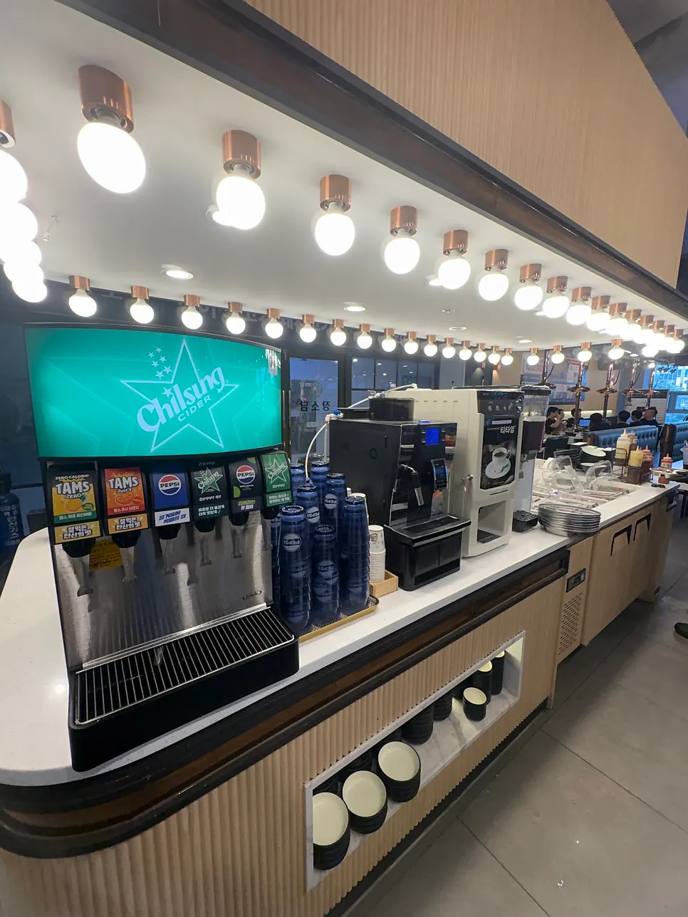 Self-bar side dishes and sauces station