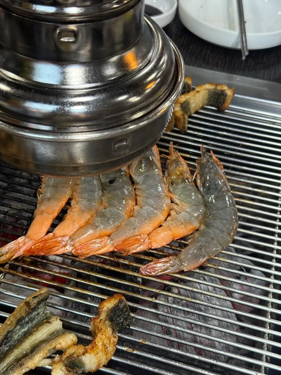 King prawns on the charcoal grill