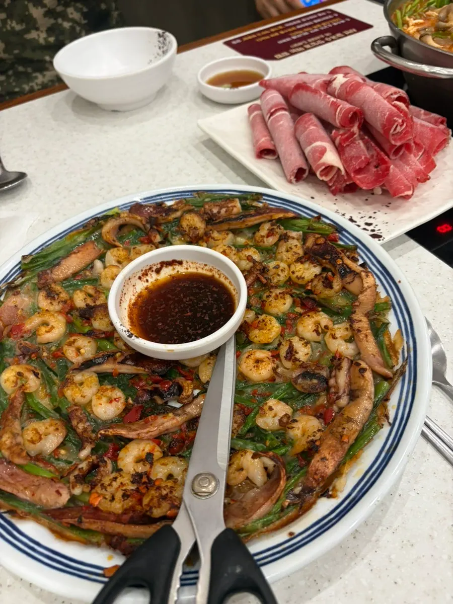 통새우해물파전 한 판