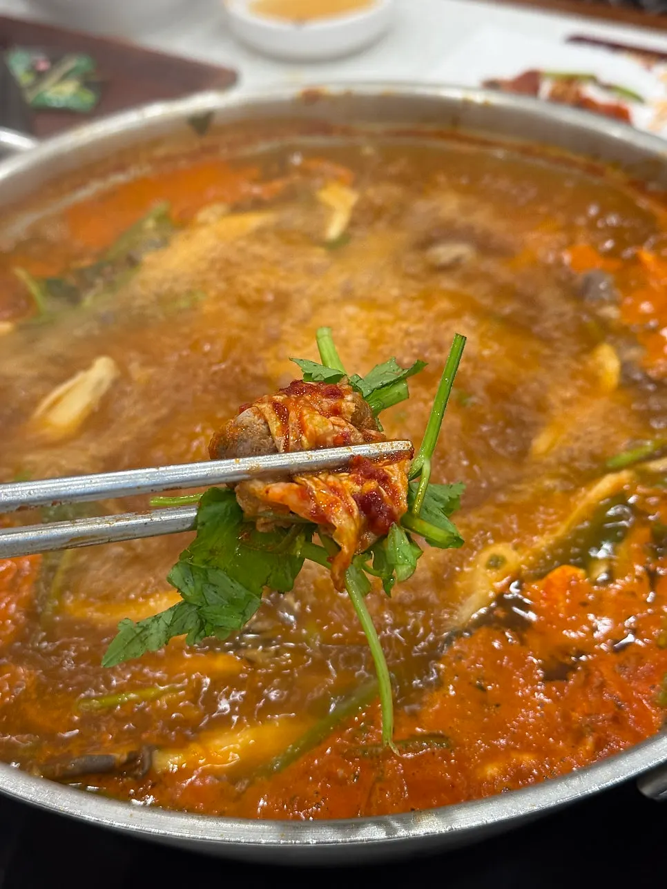 ชาโดลมินาริซัมที่โปะด้วยกัลชีจอด