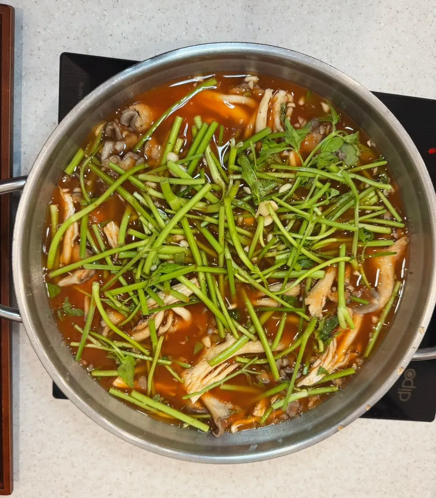 芝麻油酱和带鱼内脏酱等配料