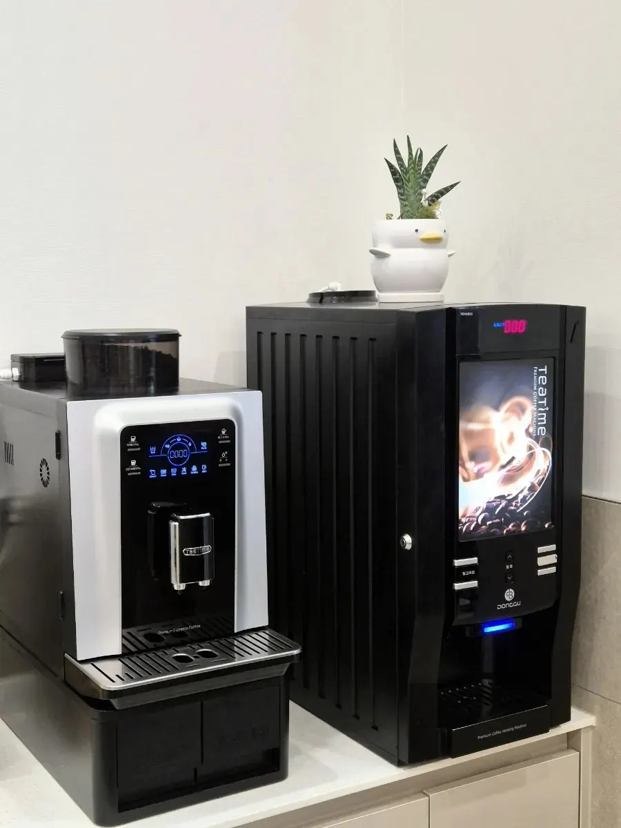 Cool misugaru drink and coffee corner
