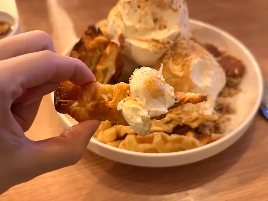 Injeolmi croffle and ice cream dessert plate