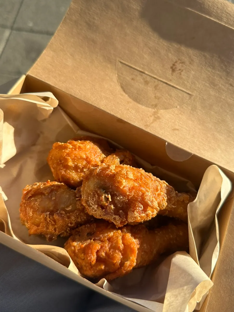 Crisply fried chicken gizzards