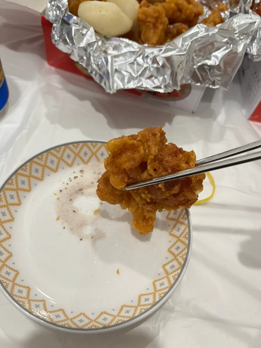Crispy fried dakgangjeong
