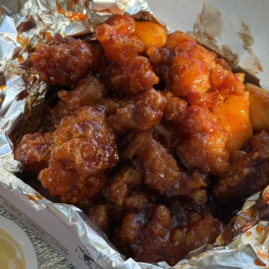 바삭한 순살 치킨 단면
