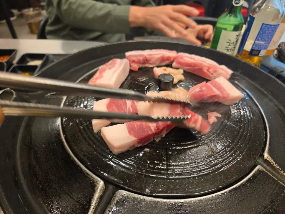 Recommended pork jowl and wrap vegetable combination