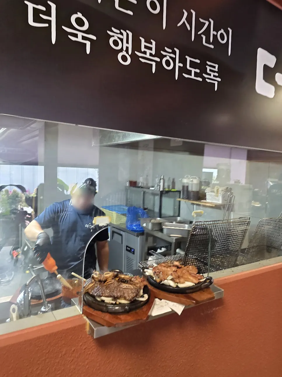 Menu board for the charcoal pork galbi set