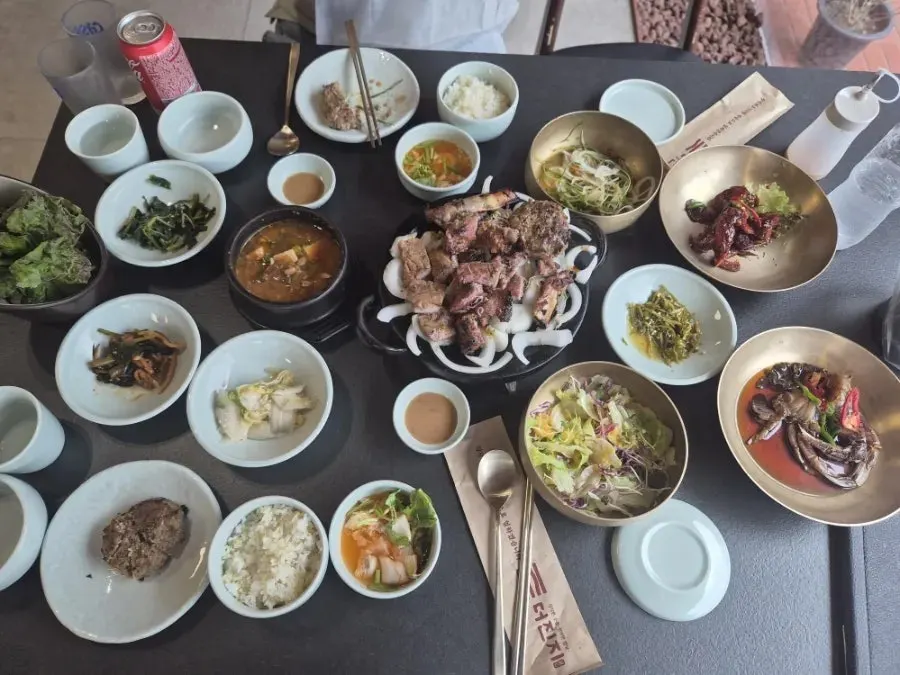 Pork galbi and tteokgalbi with grilled onions