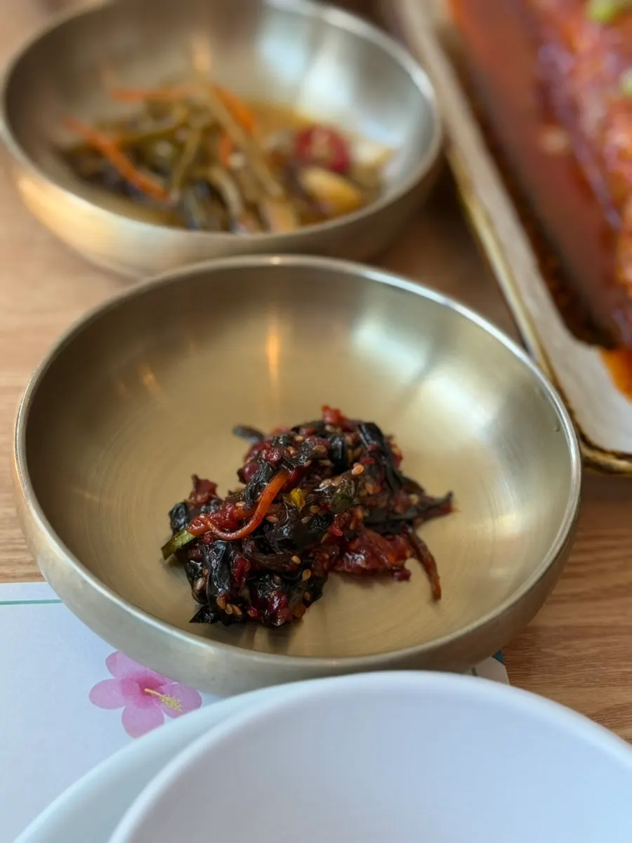 Deulbabae's self-serve banchan bar