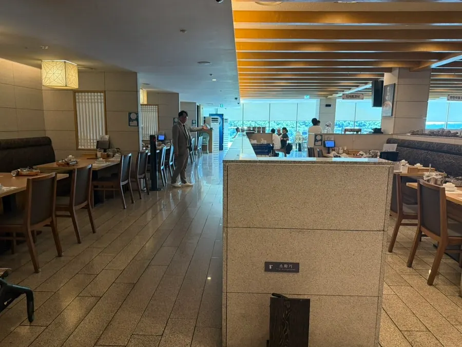 The spacious, clean interior of Deulbabae