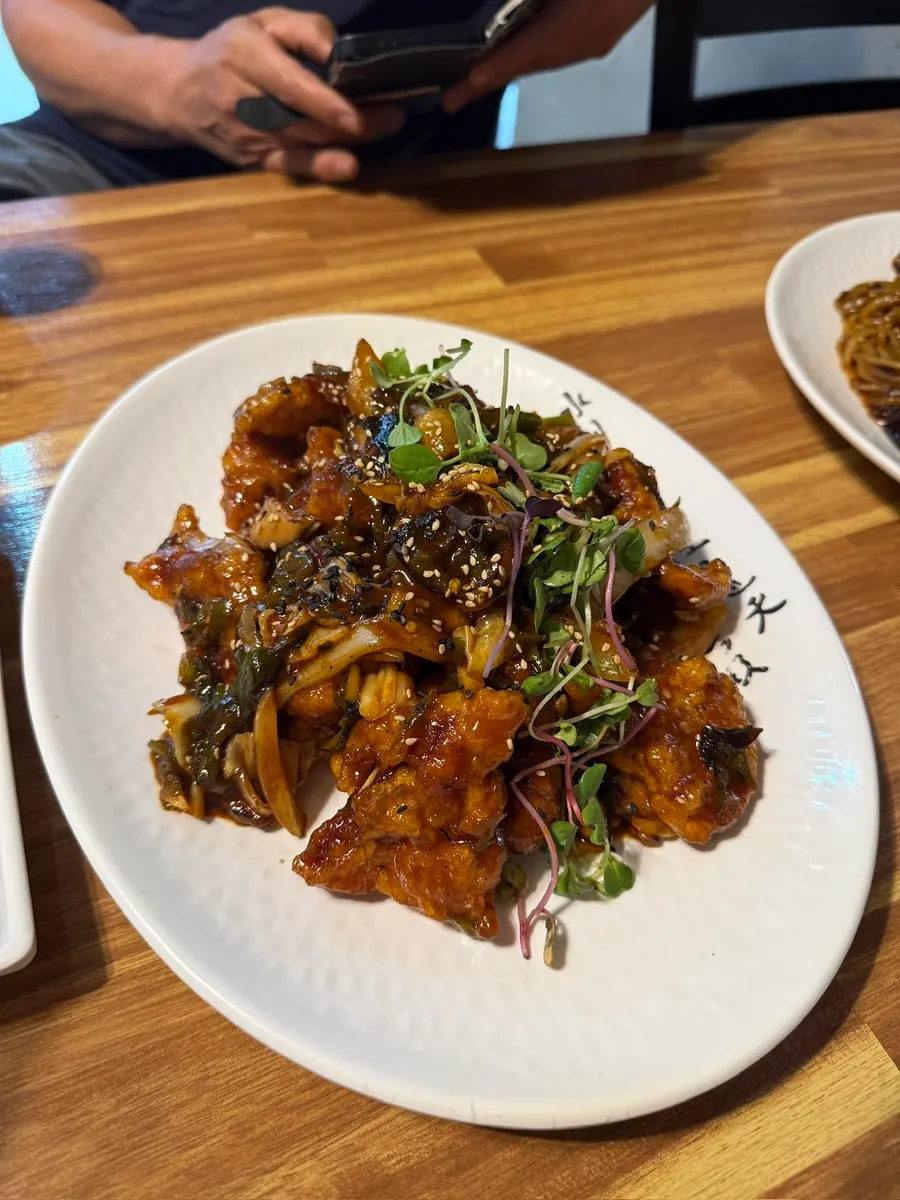 Jecheon tangsuyuk pedas, menu baru