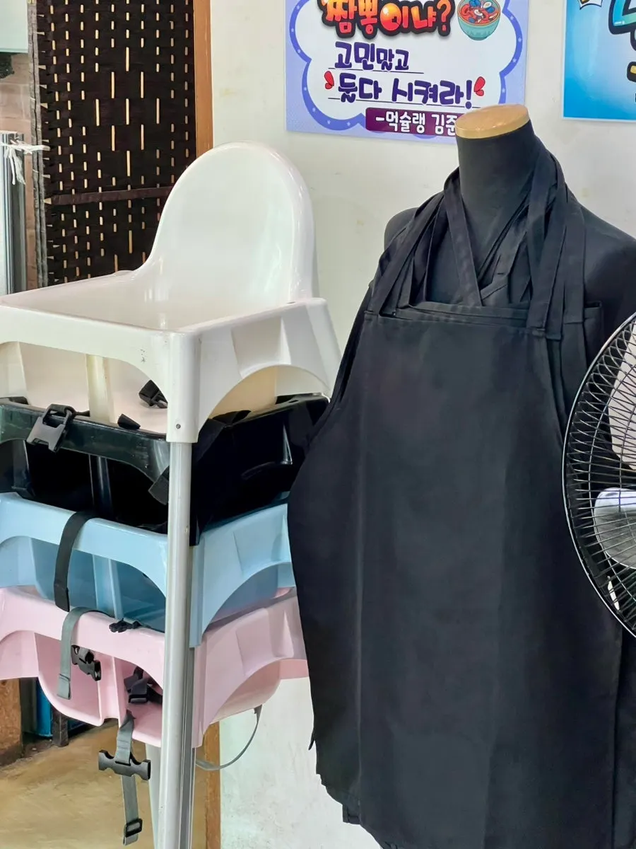 High chairs available at Nangman Jjajang