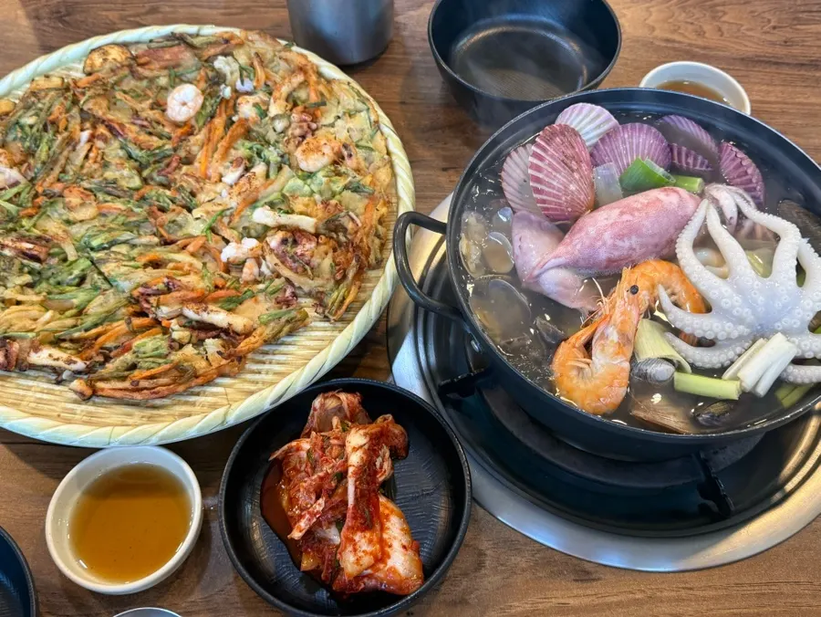 칼국수 맛있게 먹는 법 벽면 안내