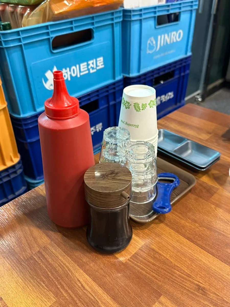 Table setting with chojang and soy sauce