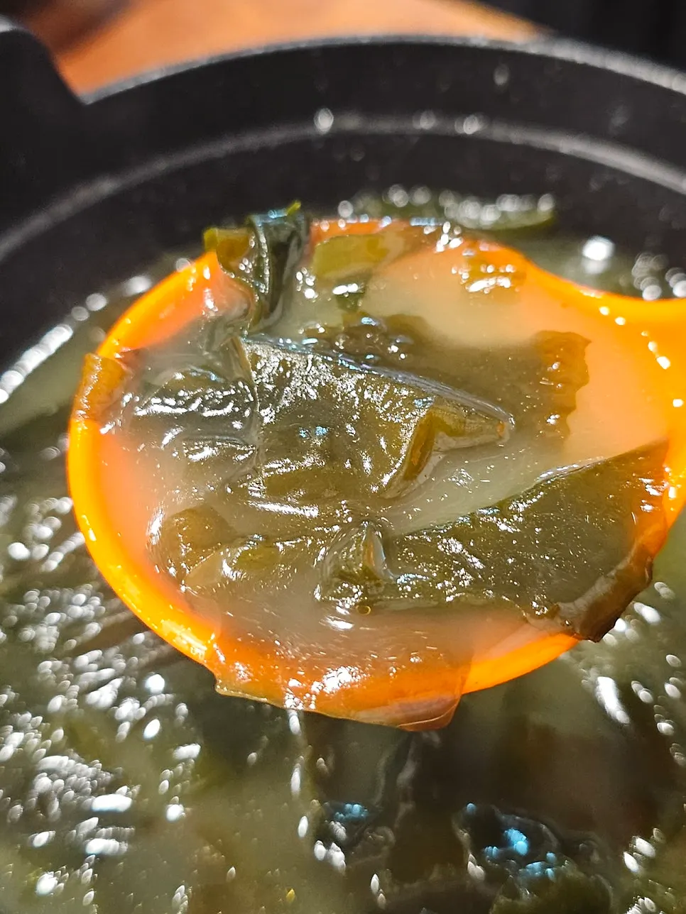 Refreshing seaweed soup and steamed egg