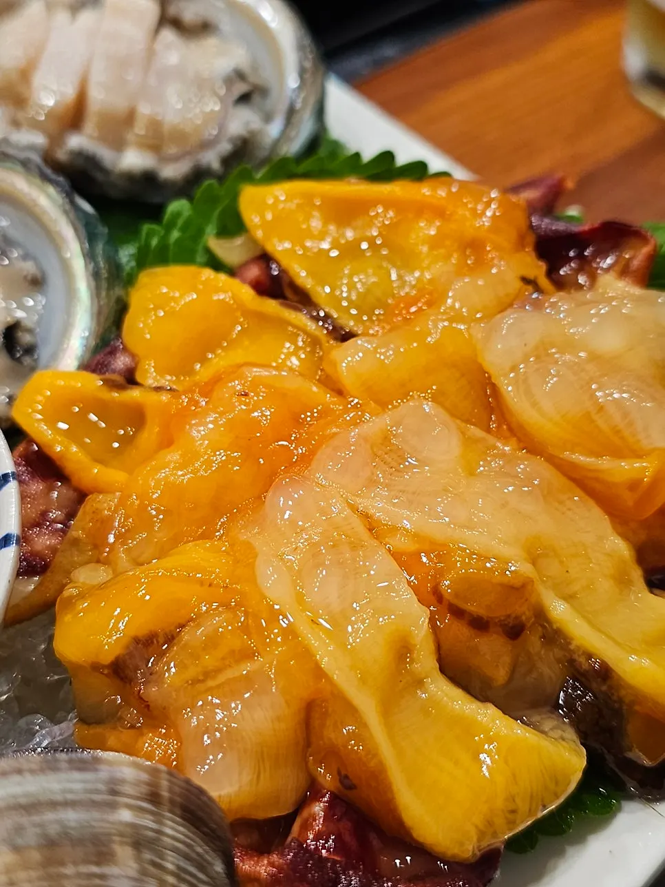 Assorted seafood with sea squirt and abalone