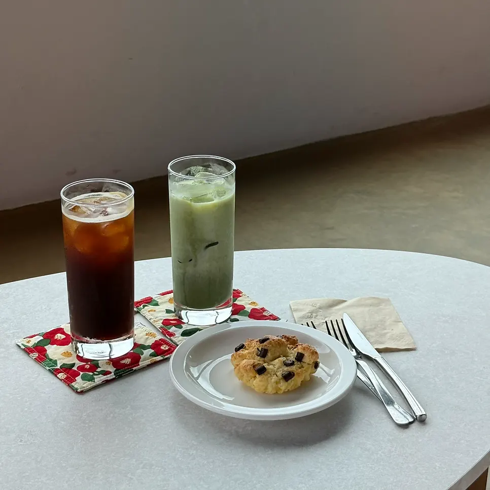 An iced Americano from Aewolbon Café
