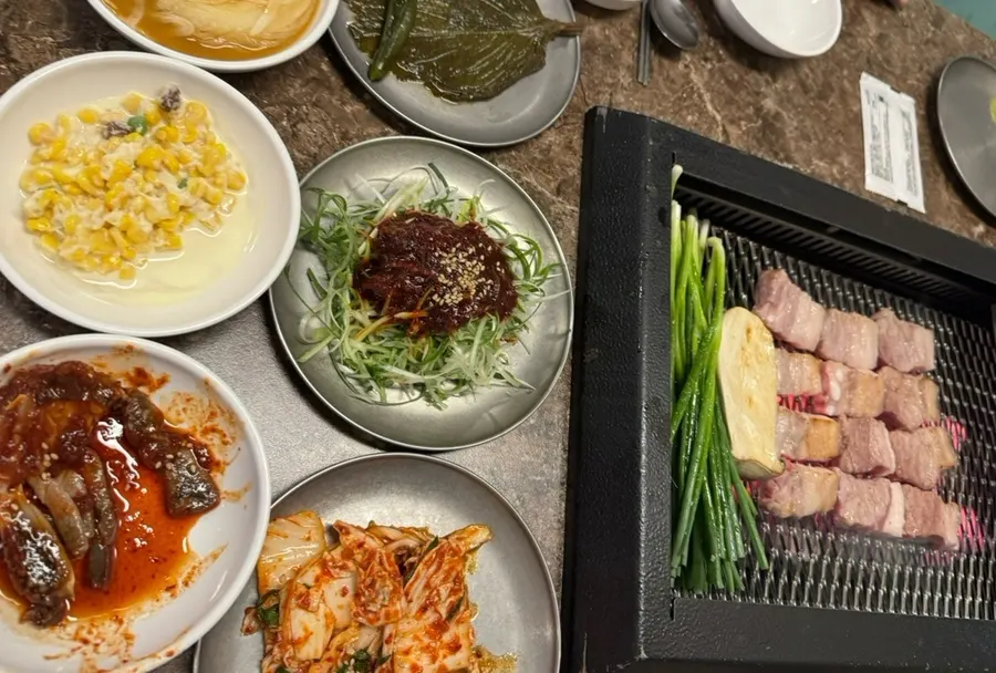 곁들임 메뉴 포크밥