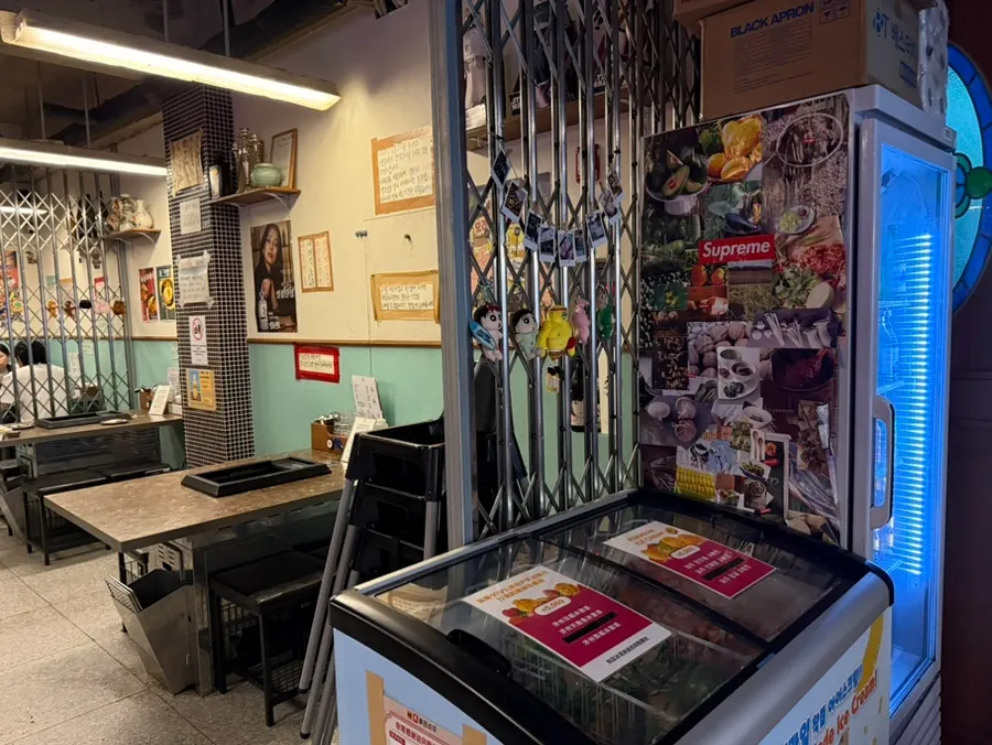 Inside Pork80 Jeju Airport Branch