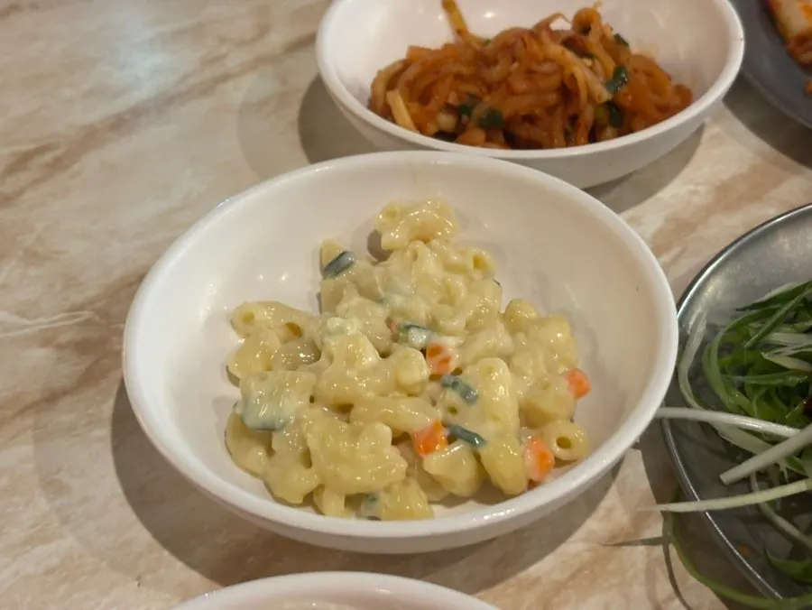 넉넉하게 담긴 파채