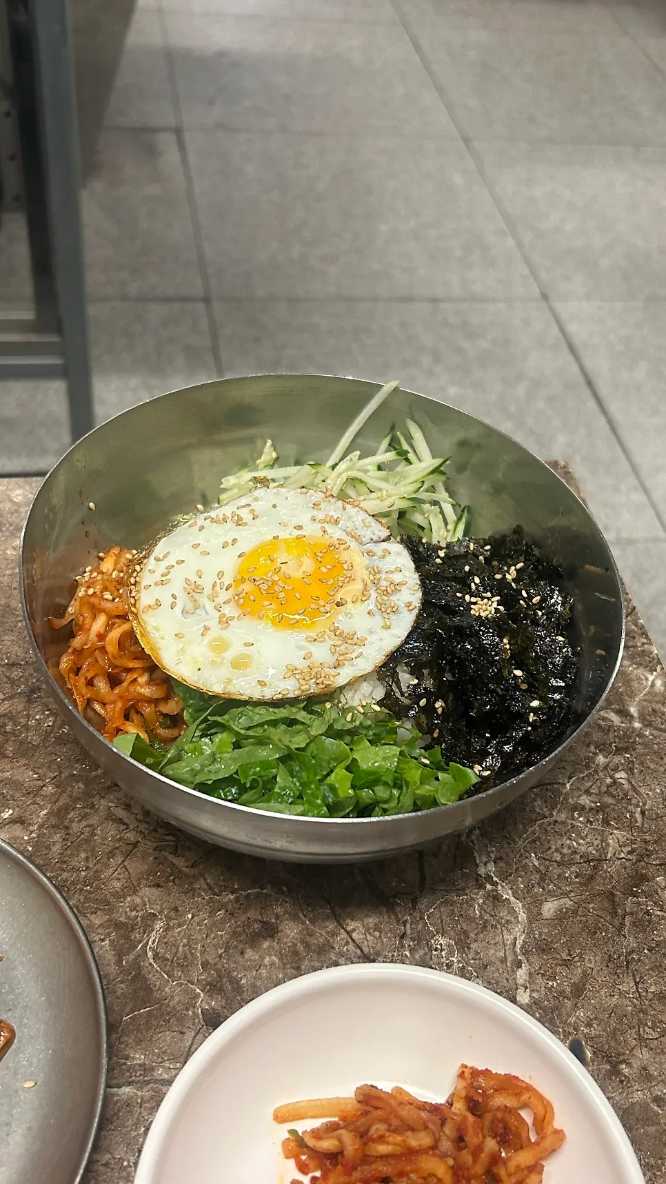Bibimbap mixed with meljorim