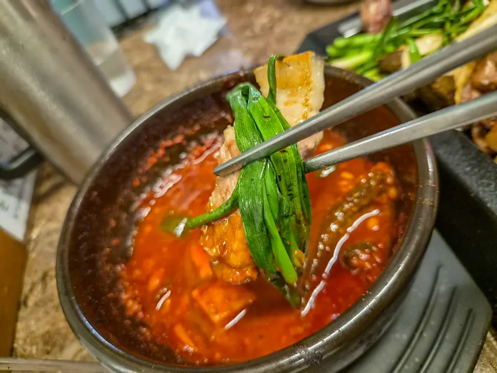 고추냉이를 올린 난축맛돈