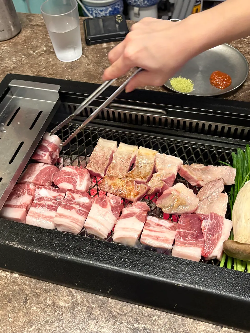 Nanchuk Matdon meat placed on the charcoal grill