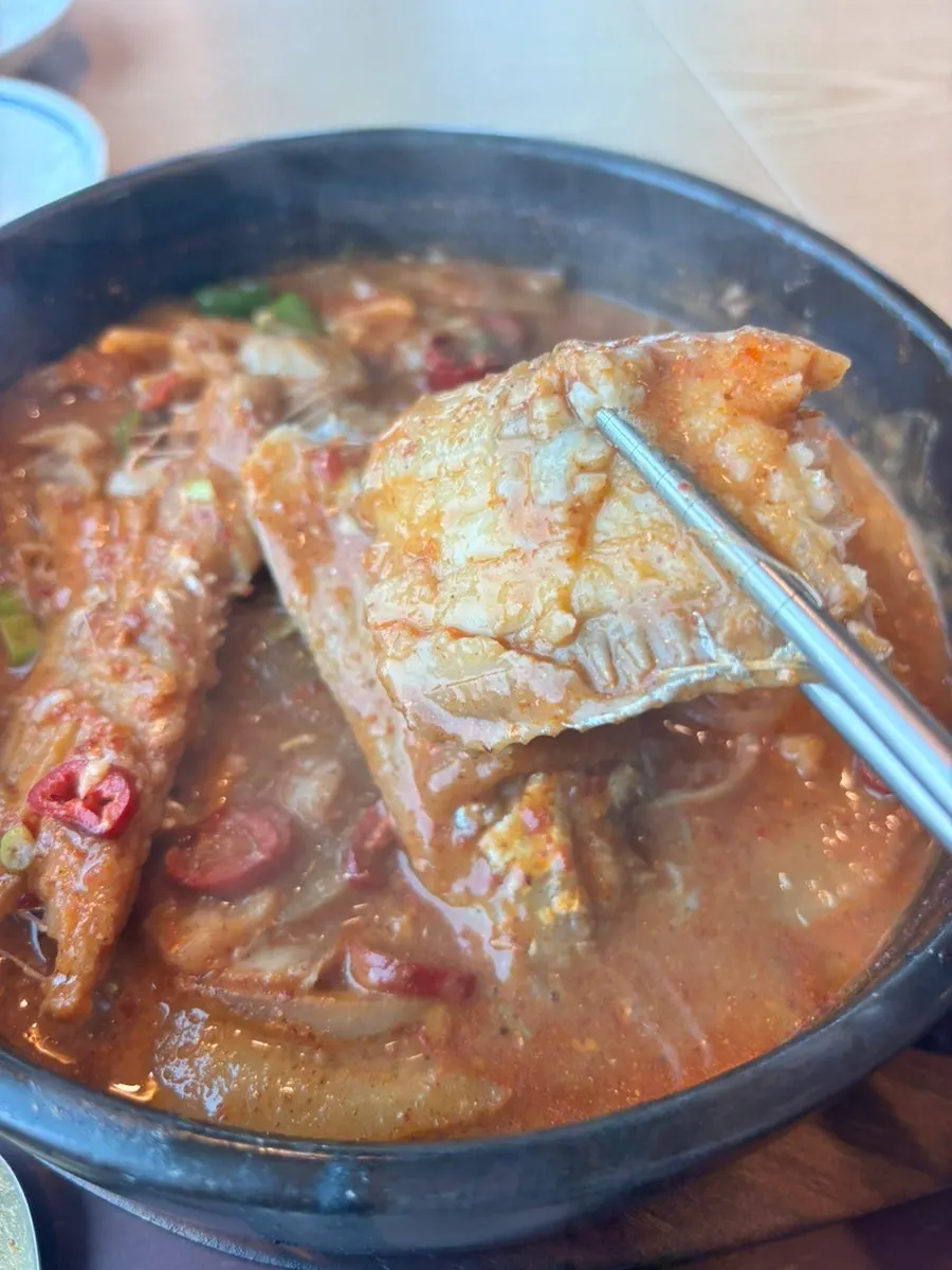 셀프바에서 리필 가능한 반찬