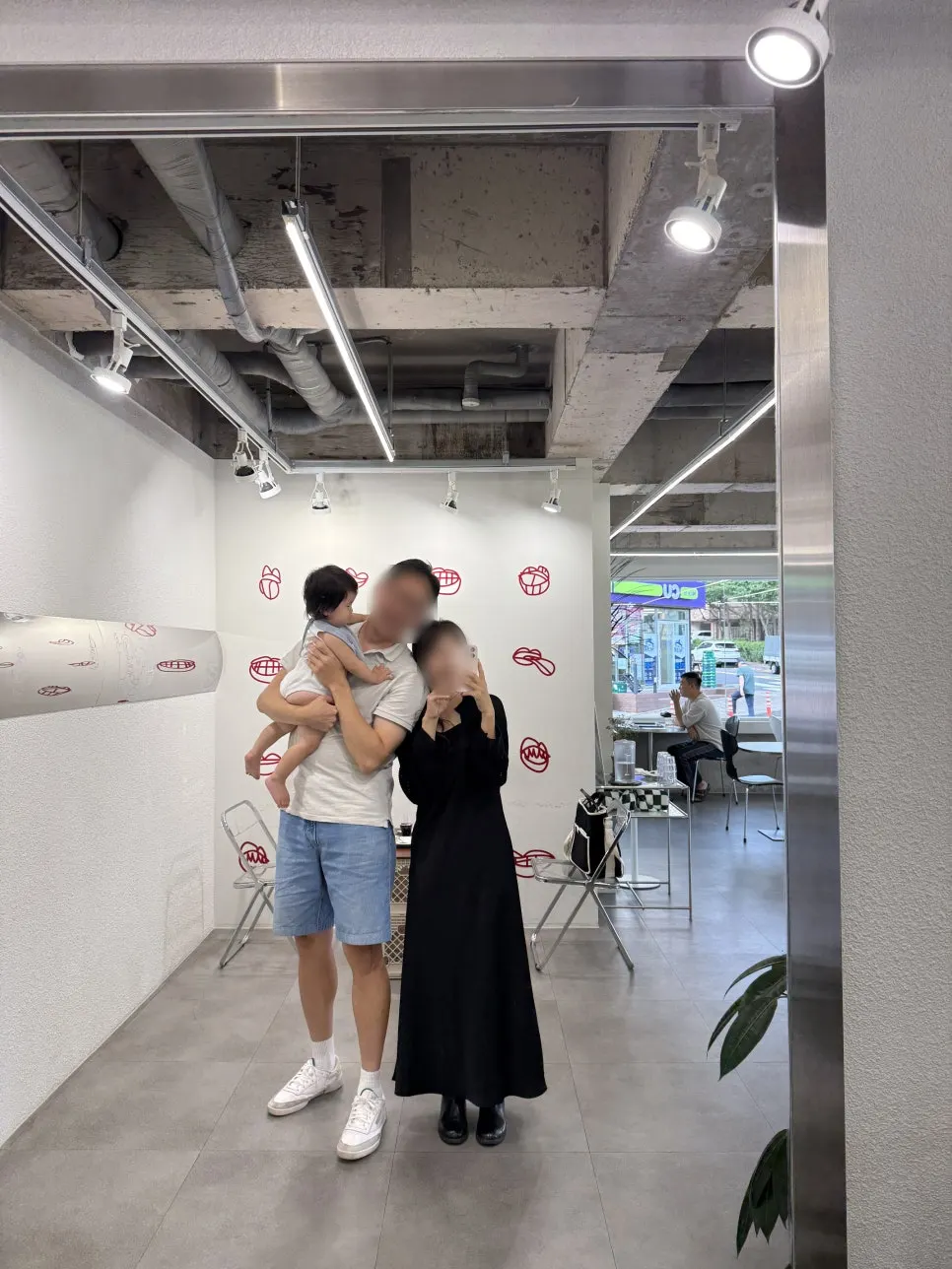 유모차 출입이 가능한 매장 통로