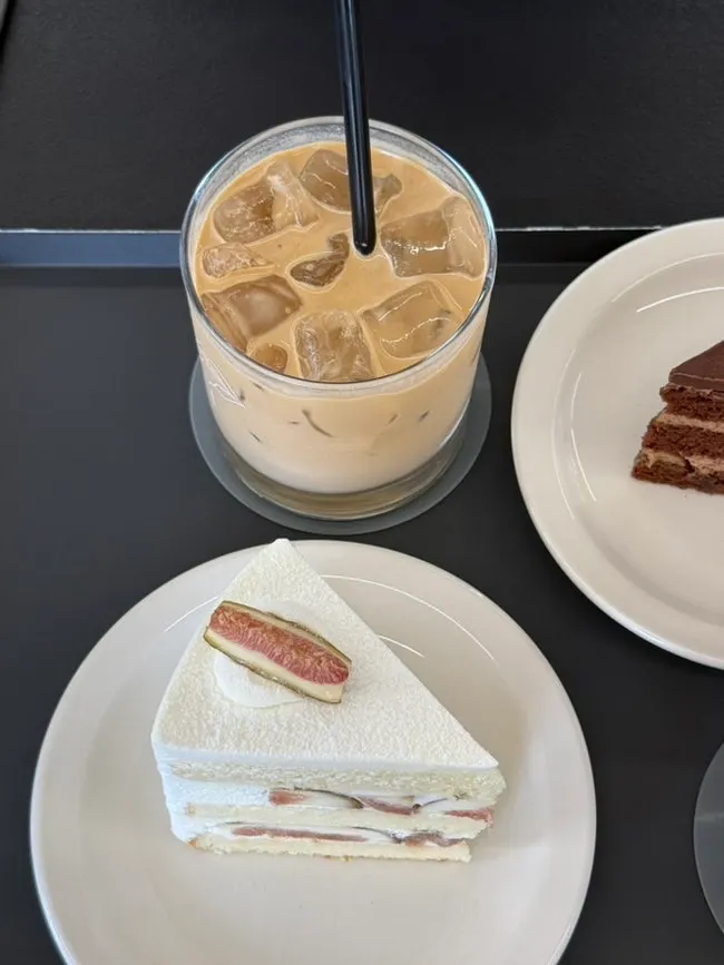 Gluttony Café Latte and desserts