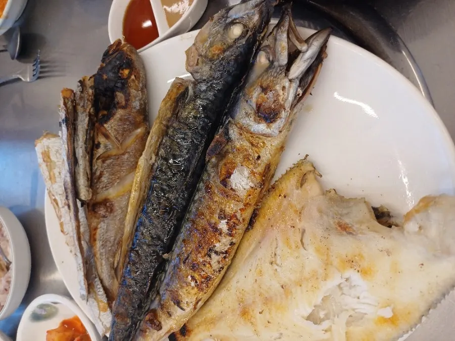 Keunadeul Set Meal grilled fish spread