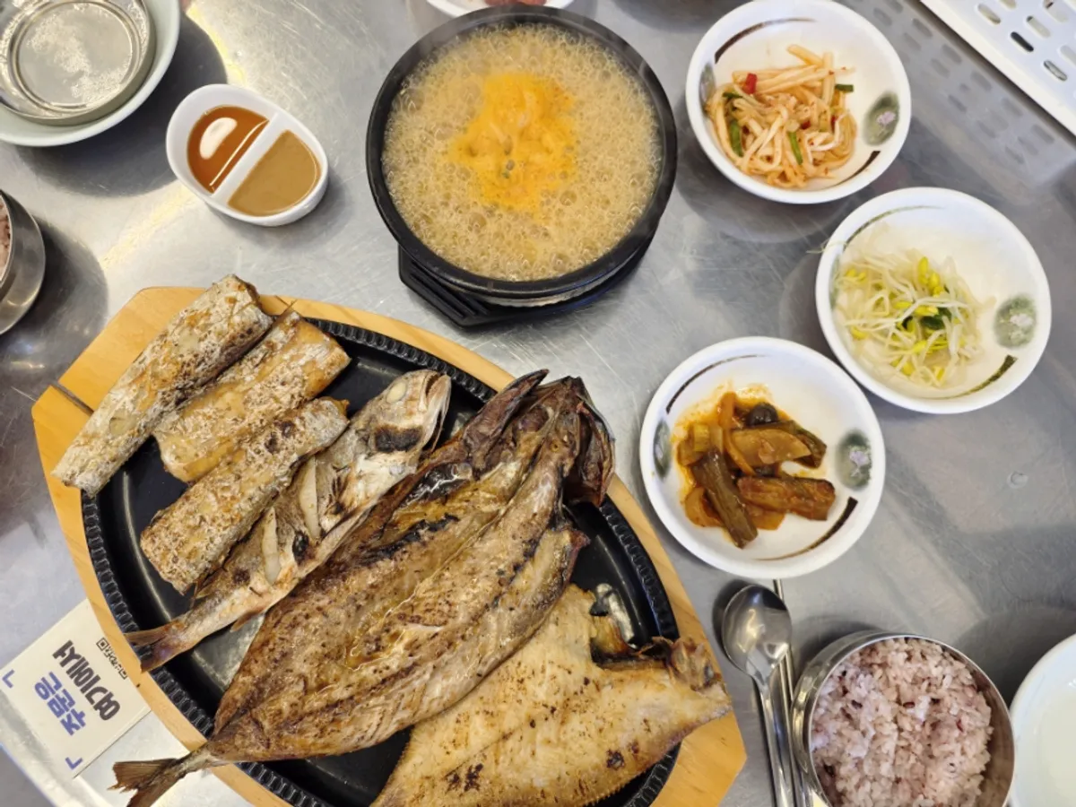 큰아들정식 2인 생선구이 한 상 차림