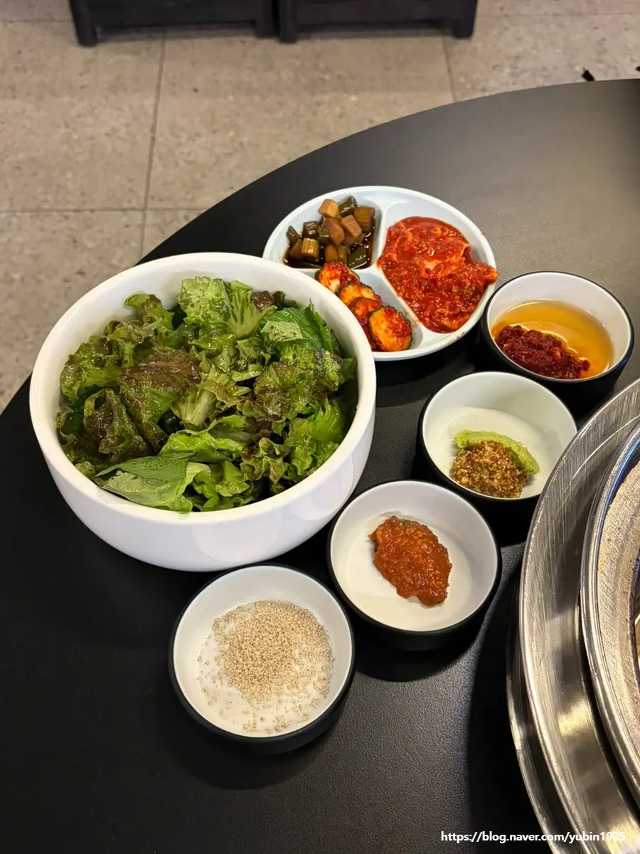 Basic table setting for grilled Hanwoo