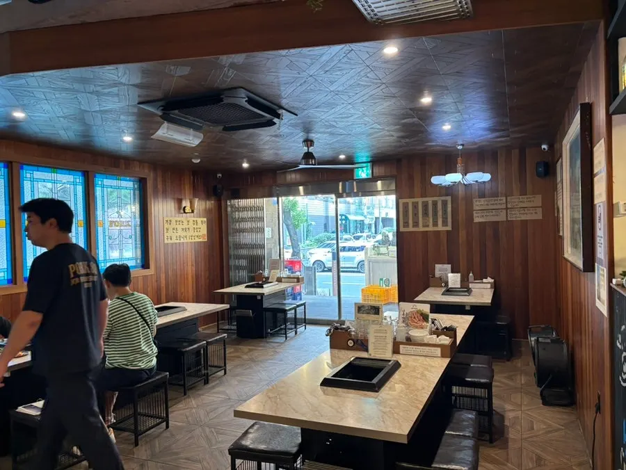Interior of Pork80 Jeju Airport Branch