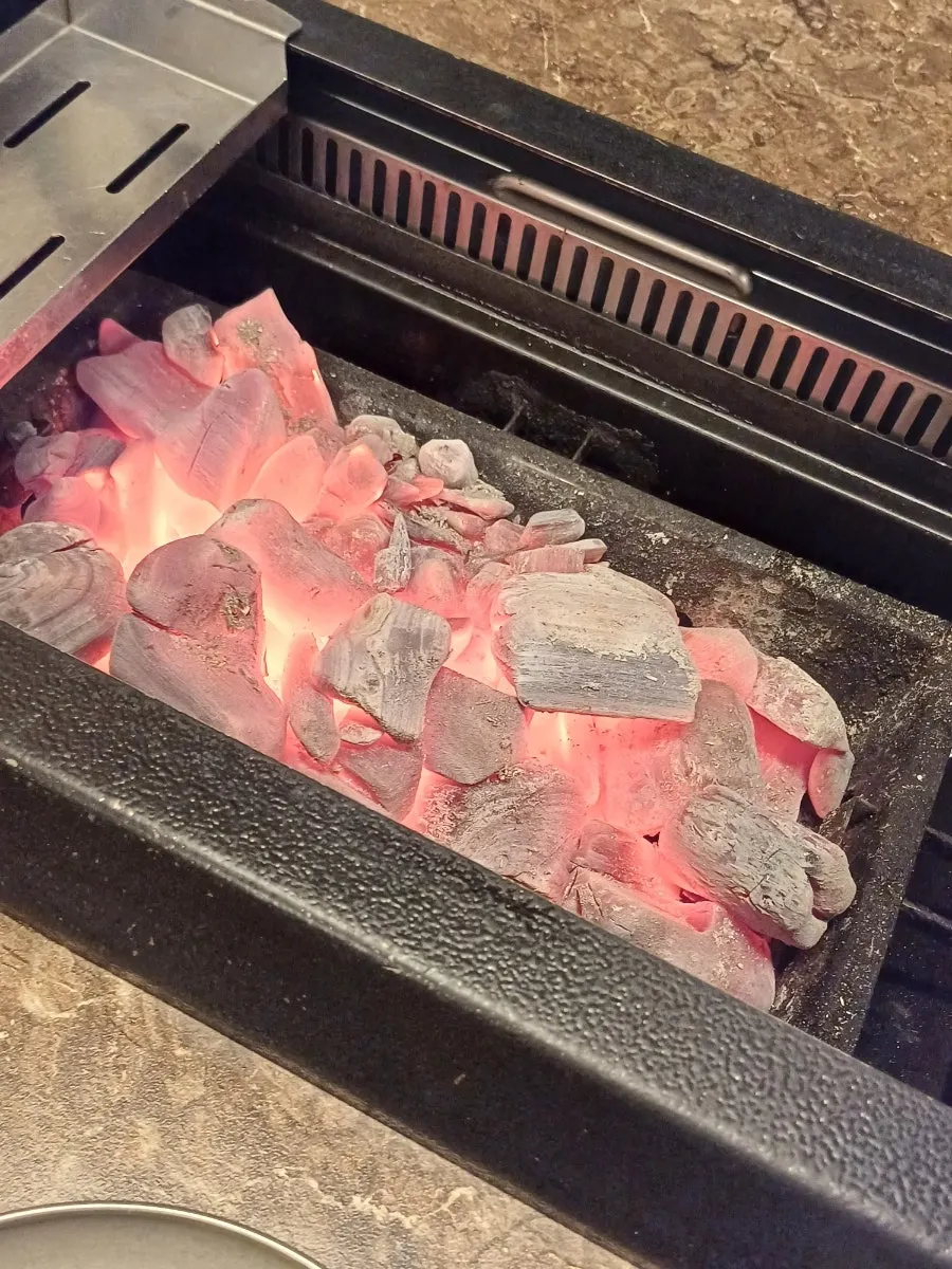 두툼한 난축맛돈 흑돼지