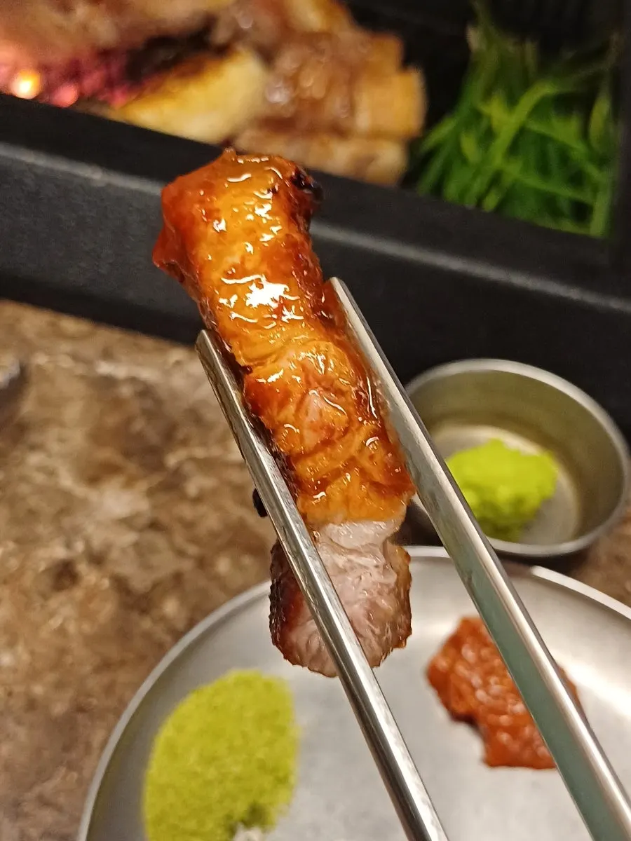 그릴링 서비스로 익힌 난축맛돈