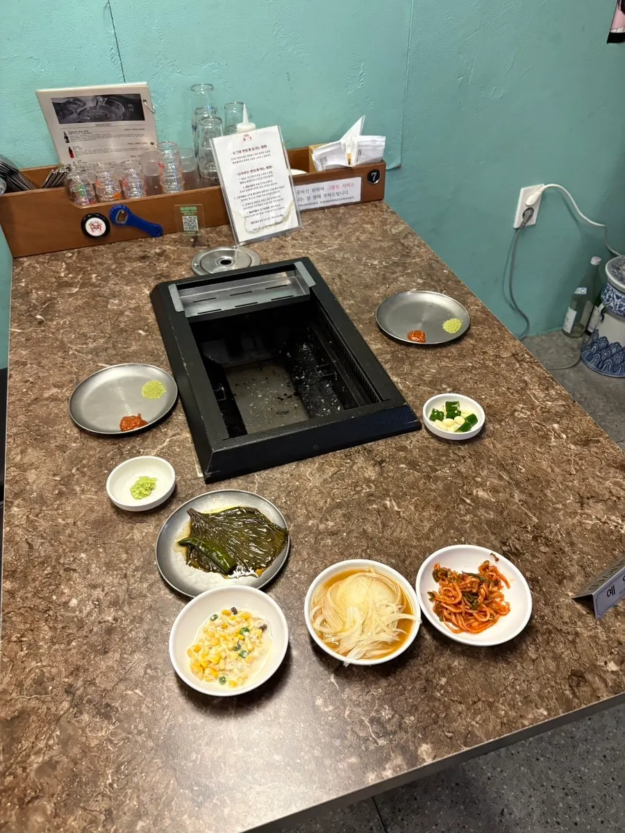 Basic banchan spread at Pork80
