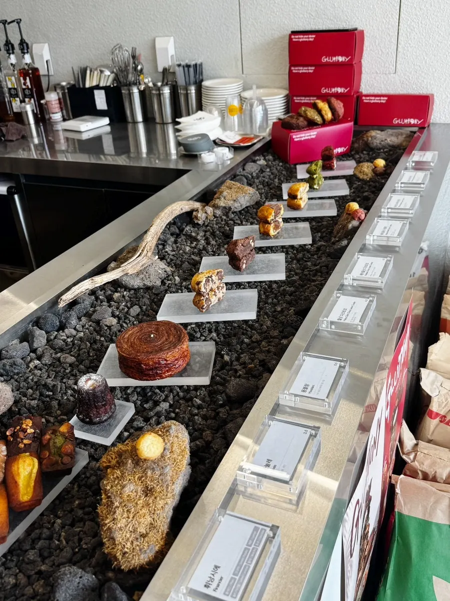 Display of cakes and baked desserts