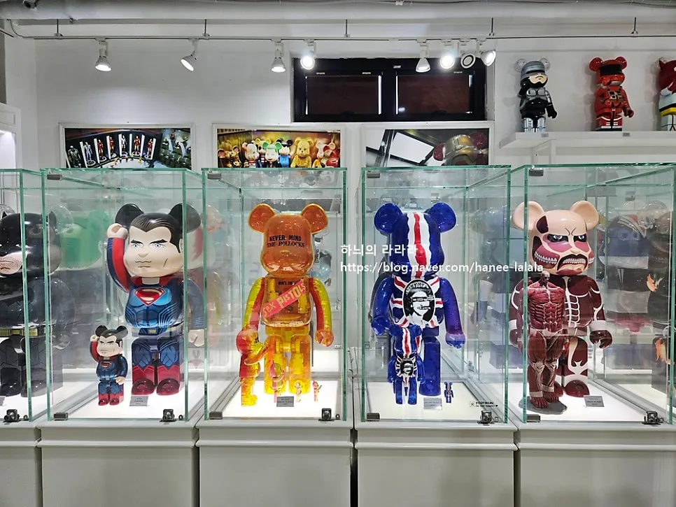 Bearbrick art toy display