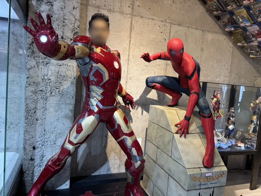 헐크와 샌드맨 피규어