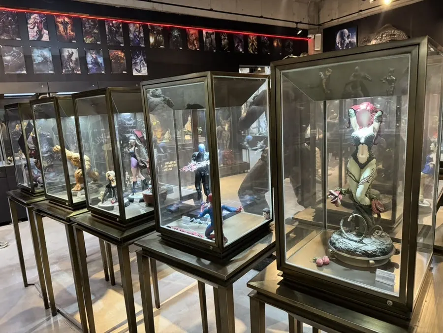 Figures displayed on the 1st floor