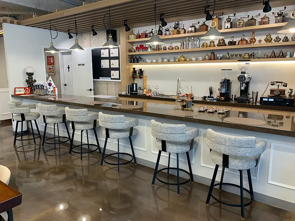 Spacious, open interior of Gasangsun Coffee