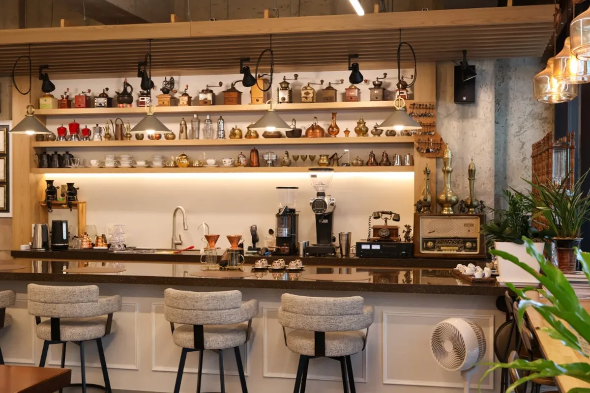 Interior with a long table for group seating